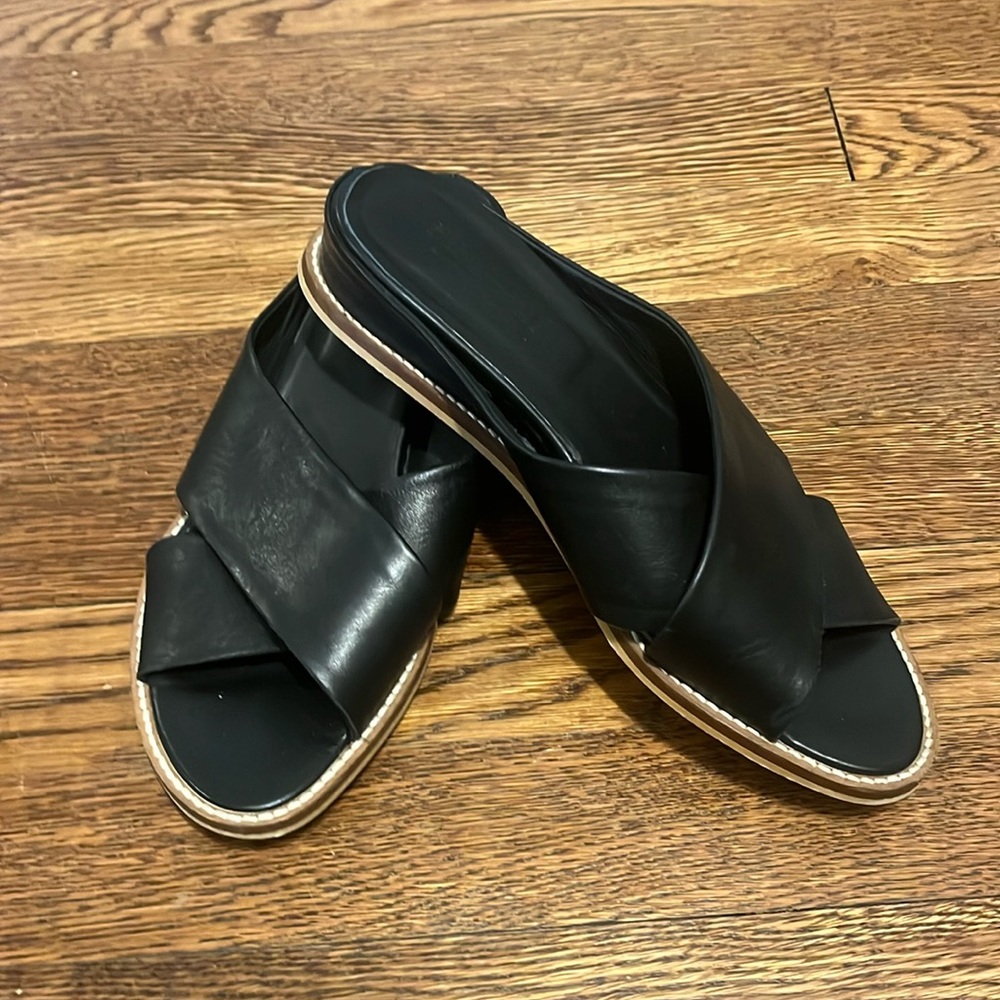 Women’s black leather sandal MADE IN ITALY